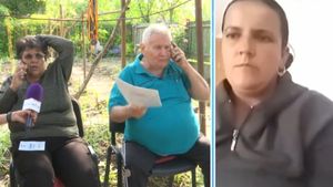 Denisa s-a întors în România din Spania, dar mama ei nu o lasă să își vadă copilul de 13 ani. “A ținut 6 bărbați”