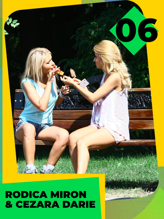TOP 30 sexy vedete care au făcut show cu frișcă și cu înghețată! Antonia, Delia și Babs nu s-au putut abține! Avem 100 de fotografii de colecție!