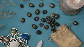 Horoscop rune azi, 9 mai 2026. Perdhro dă peste cap ziua acestui nativ. Se cere atenție maximă!