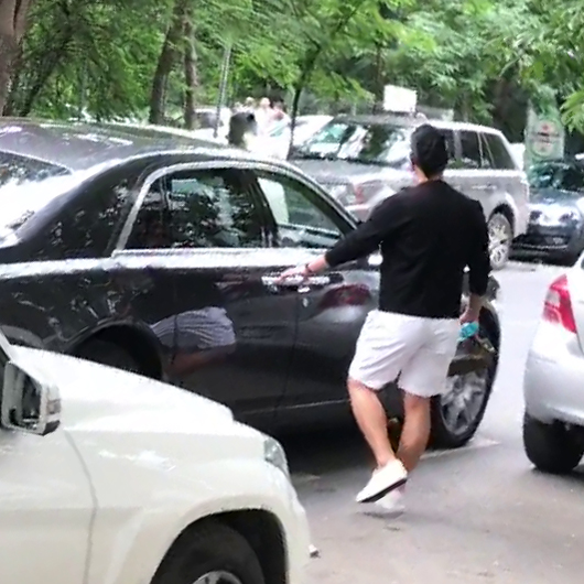 Mașinile lui Tanaka au fost și la dispoziția fostei soții