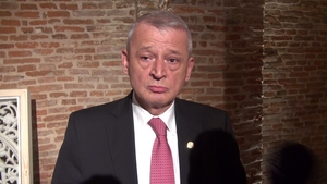 Primarul general Sorin Oprescu lamureste problemele cu apa calda in Capitala: “RESPING presiunile de orice fel!”