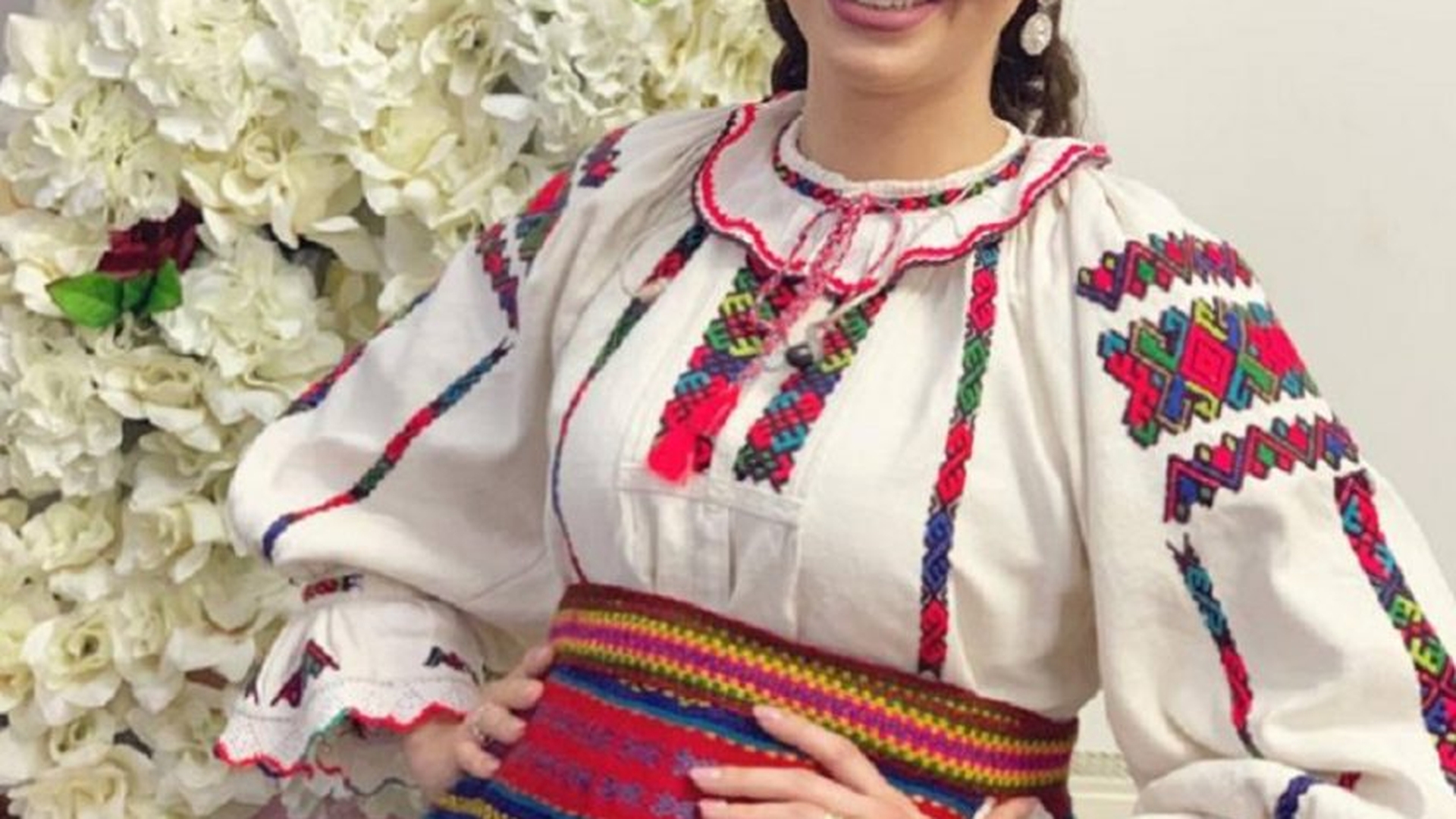 Câţi lei ia Georgiana Lobonţ pentru o cântare? Dar stai să vezi căţi bani scoate din YouTube