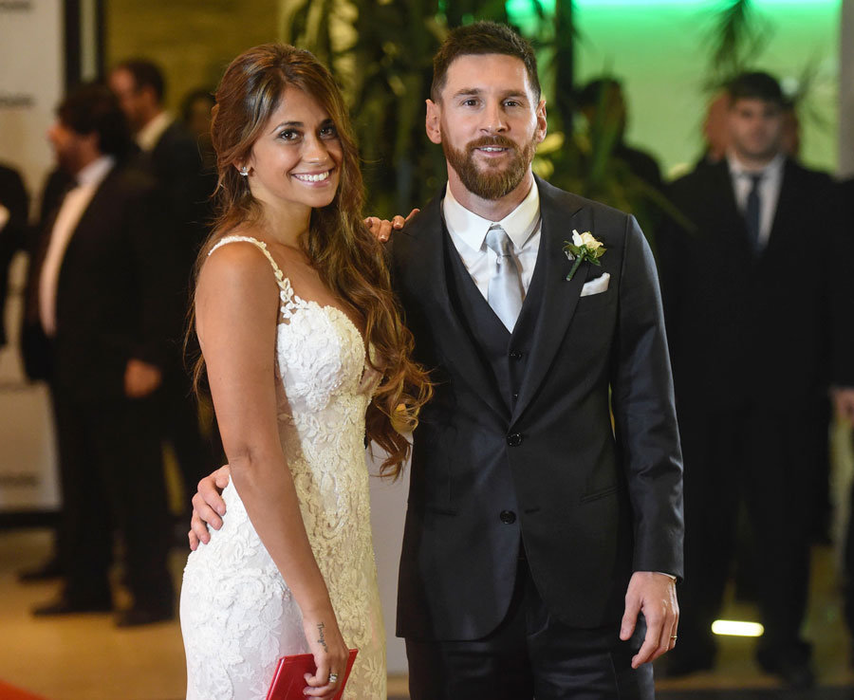 Primele imagini de la nunta lui MESSI cu ANTONELLA ROCCUZZO! Cum a arătat bruneta în rochie de mireasă