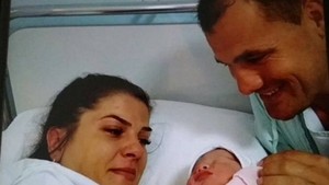 Petrecere mare in familia lui Ionut Iftimoaie! Luptatorul si-a crestinat fetita!