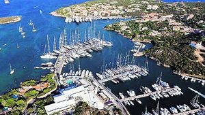 Vacanta romantica in Sardinia. Marius Turcu a dus-o pe fata lui "Meme" la Porto Cervo