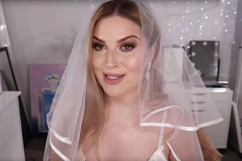 Această blondă și-a comandat online rochia de mireasă. A trăit șocul vieții când a îmbrăcat-o: „Nu pot să apar așa”
