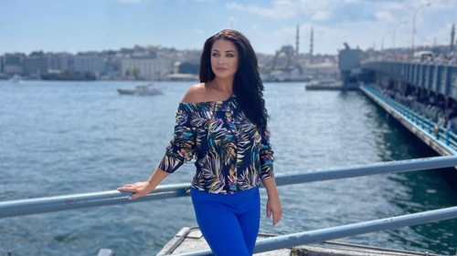 Gabriela Cristea își aruncă o bună parte din haine. Motivul pentru care a luat această decizie