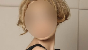 Colaborare inedita. O celebra blonda joaca in "Hamlet" cu Maia Morgenstern. Nu te asteptai sa o vezi in asemenea rol