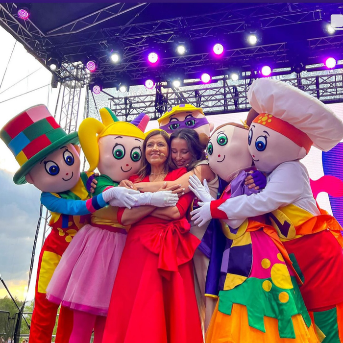 Mirela Retegan, alături de Gașca Zurli, în noua formulă/ Sursa foto: Instagram