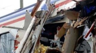 Cel putin 16 persoane au murit in Turcia, dupa ce un autobuz a cazut intr-un rau