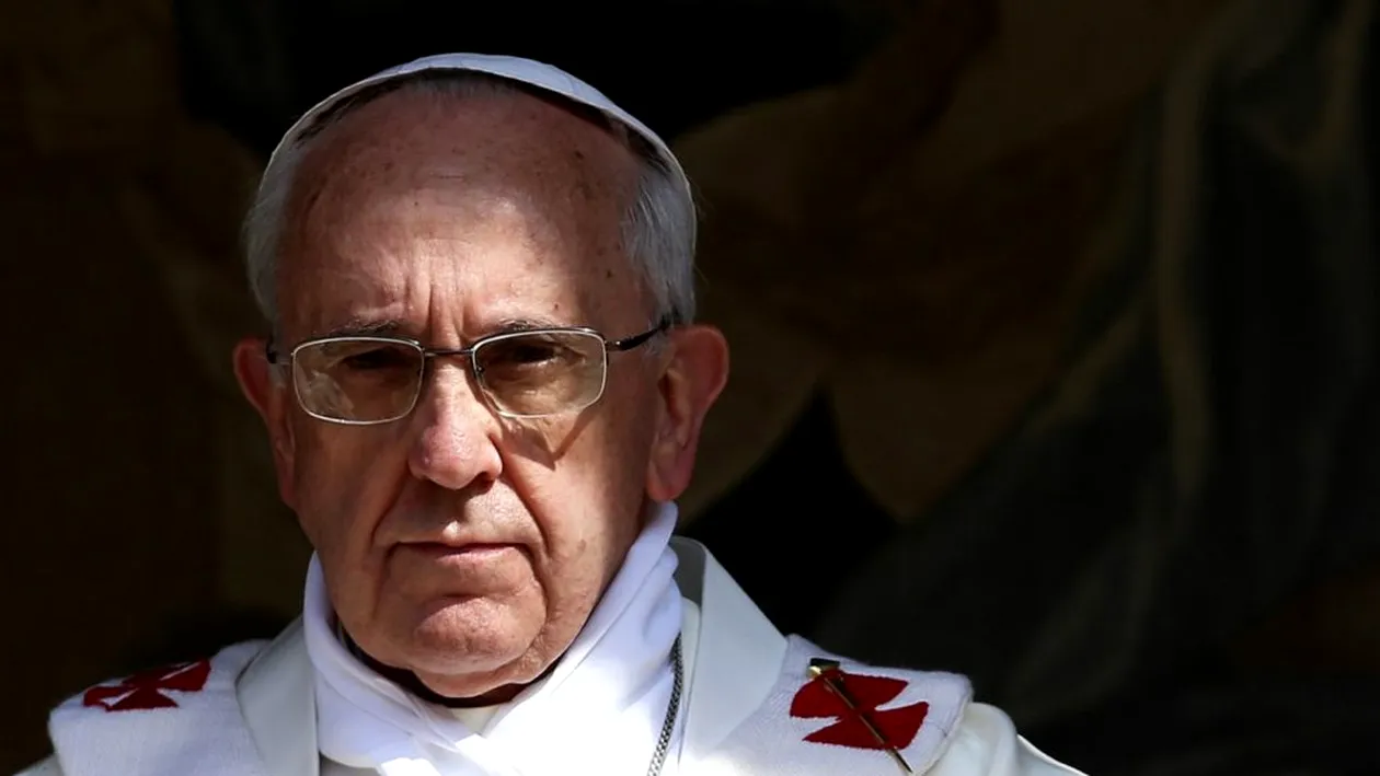 Papa Francisc le-a cerut scuze victimelor abuzurilor sexuale: ”Am simţit că suferea!”