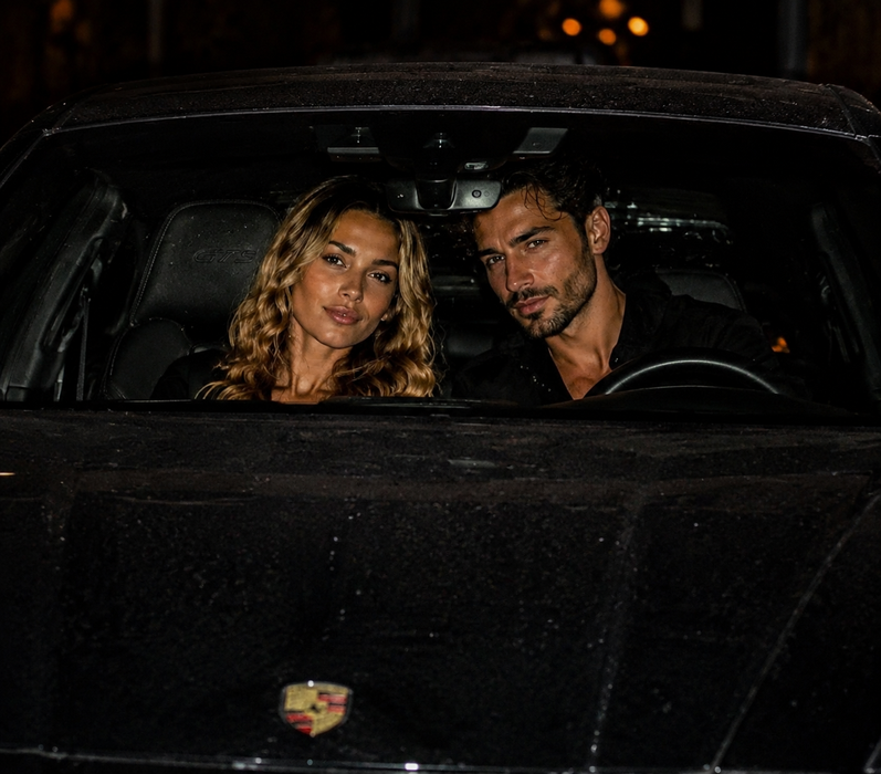 Yzaria surprinsă de paparazzii cu brunet misterios