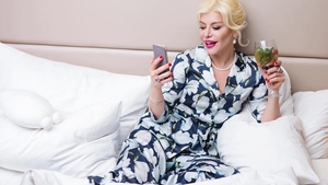Loredana Groza, şi-a început ziua de naştere alături de Alain Delon: ”Te iubesc!”