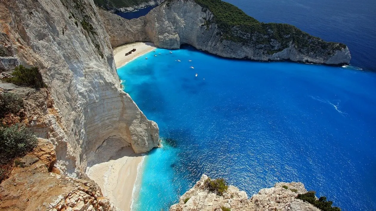 Ce a pățit un turist român care și-a găsit mașina deschisă în Thassos: „Am plecat pe partea cu ușa”