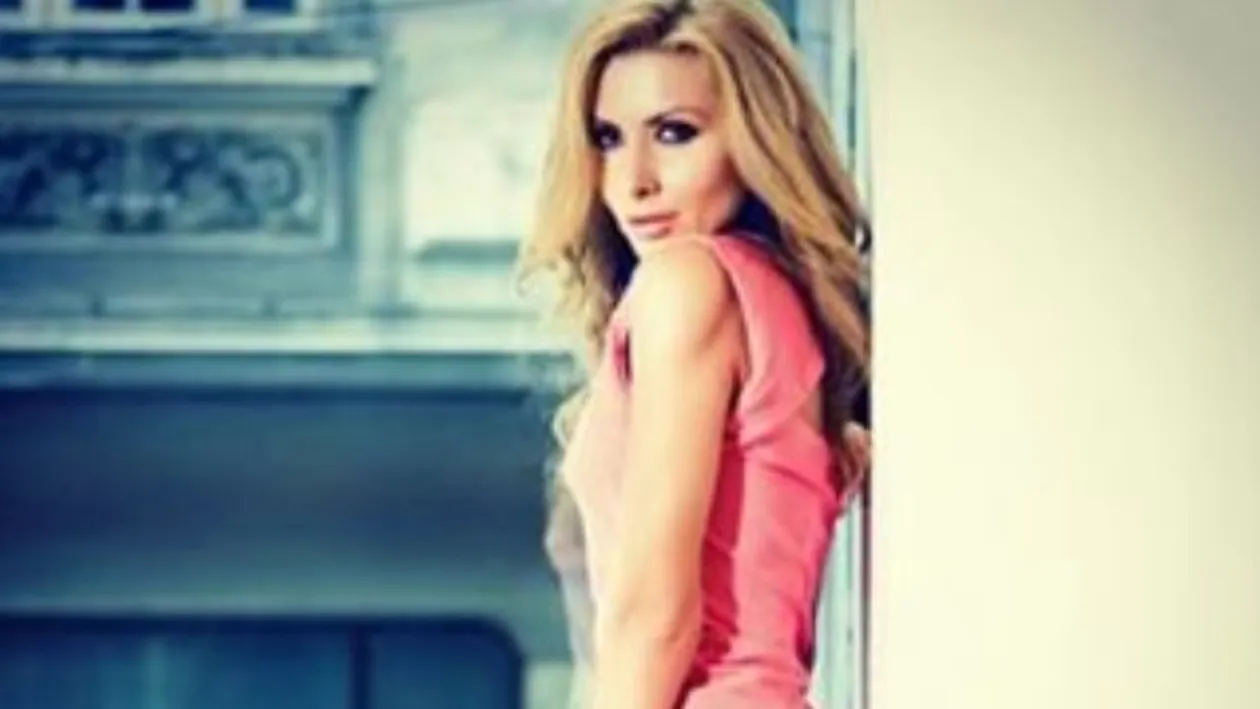 Carmen Brumă a îmbrăcat rochia de mireasă! Iubita lui Mircea Badea, aşa cum credeai că nu o s-o vezi niciodată