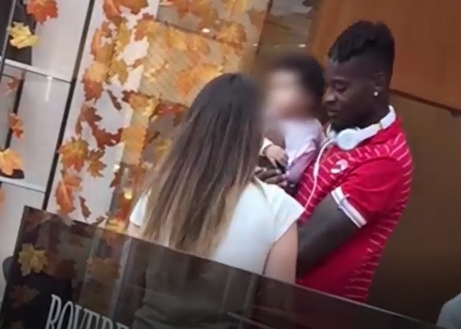 Bokila, "îmblânzit", la shopping