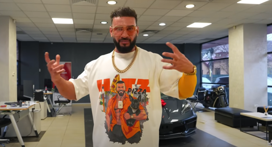 Dorian Popa a făcut o nouă achiziție. Sursă: YouTube