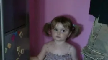 Ce frumosi sunt gemenii Briannei Caradja! Lestat Monroe le gateste in fiecare zi, iar Perry Zizzi ii invata limbi straine