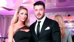 Bianca Drăgușanu și Victor Slav s-au reunit de dragul Sofiei. Micuța a început clasa întâi