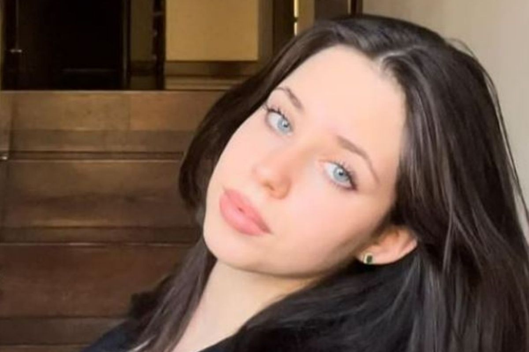 Cât de mare s-a făcut Violeta! Fiica Andreei Marin şi a lui Ştefan Bănică Jr a început liceul. FOTO