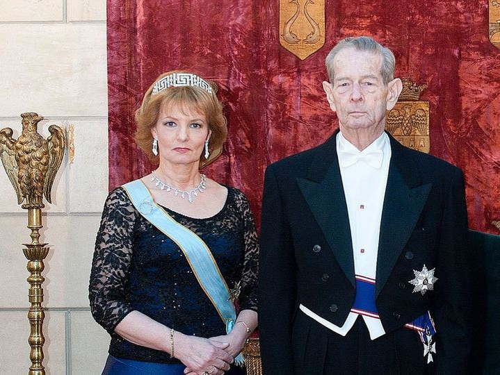 Regele Mihai I și Custodele Coroanei, Majestatea Sa Margareta