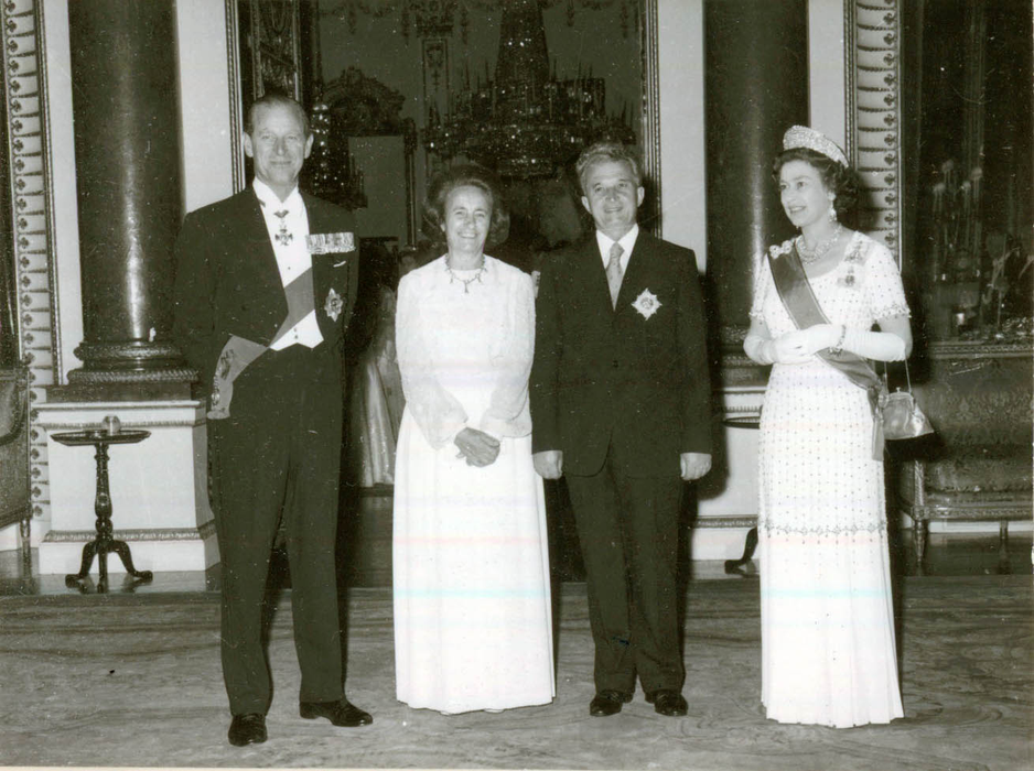 Ce avea Elena Ceaușescu în geantă la Revoluția din 1989!