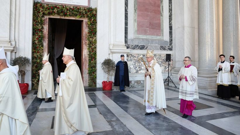 Ceremonie deosebită la Vatican: Poarta de la Bazilica Sfântul Paul a fost închisă. Papa Leon nu a fost prezent