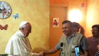 Un român generos a fost binecuvântat de Papa FRANCISC. Suberanul Pontif i-a zâmbit, i-a strâns mâna şi i-a mulţumit pentru faptele sale bune! 