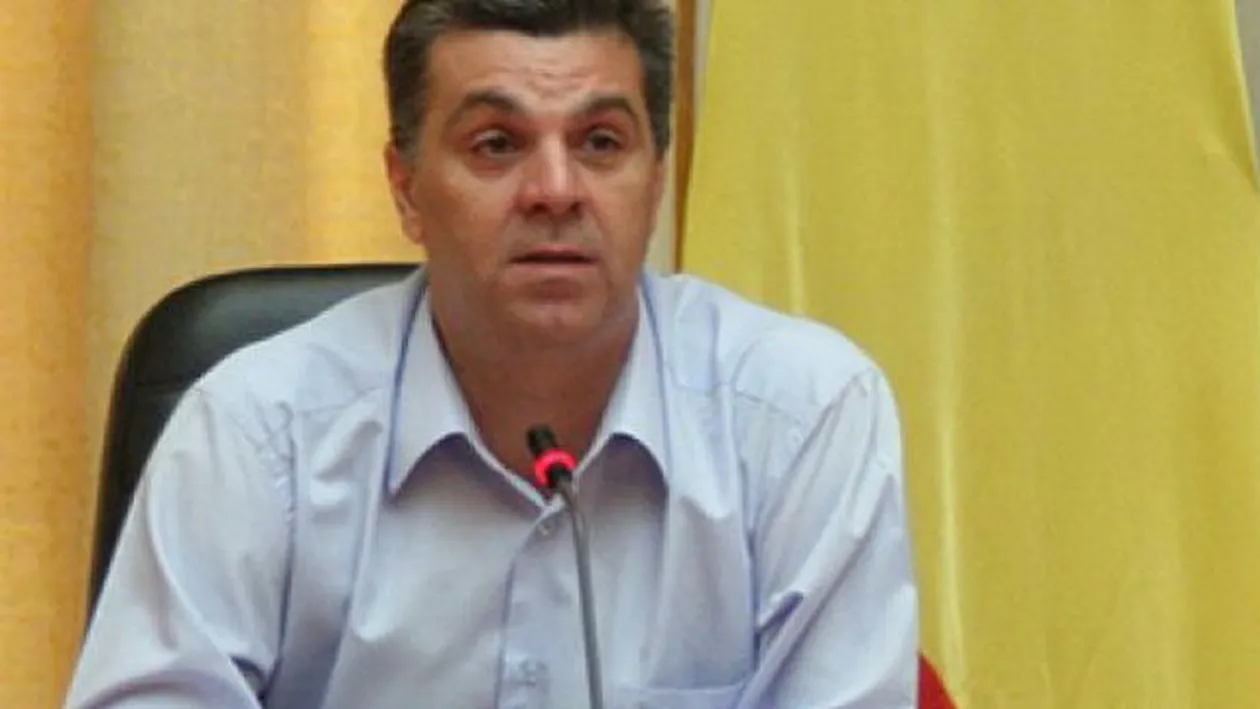 Al treilea om în stat, dat în judecată pentru pensie alimentară! Ce pretenţii ridică fosta iubită cu care are o fetiţă