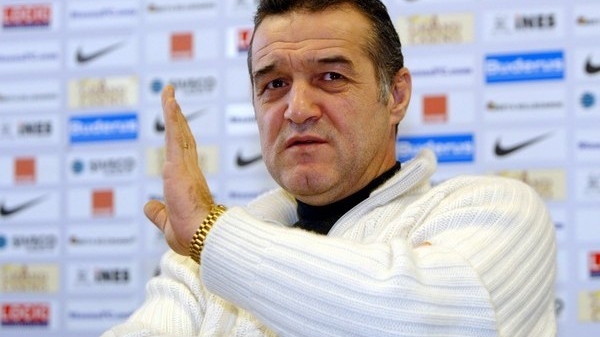 Era sa-si dea viata pentru Gigi Becali! Vezi carui “monden” i s-a pus cutitul la gat cand a cerut eliberarea milionarului