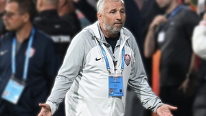 În ce stare se află Dan Petrescu, după ce a fost diagnosticat cu boala cumplită? ”Delicat”