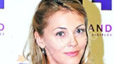 Andreea Ibacka a rupt masa de Craciun! Vezi cat a putut sa manance!