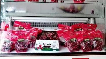 Soții care produc, de fapt, cireșele „Livada”, de la Mega Image. Cine sunt oamenii din spatele afacerii și unde sunt produse faimoasele fructe