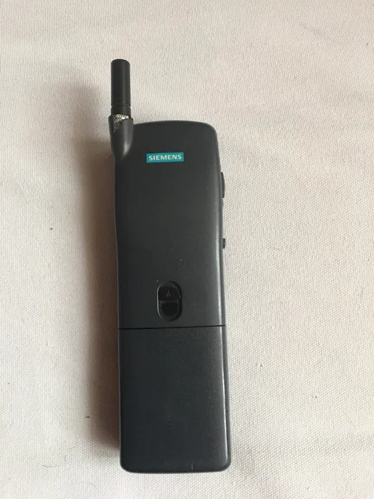 Telefonul Siemens S10. Foto: OLX