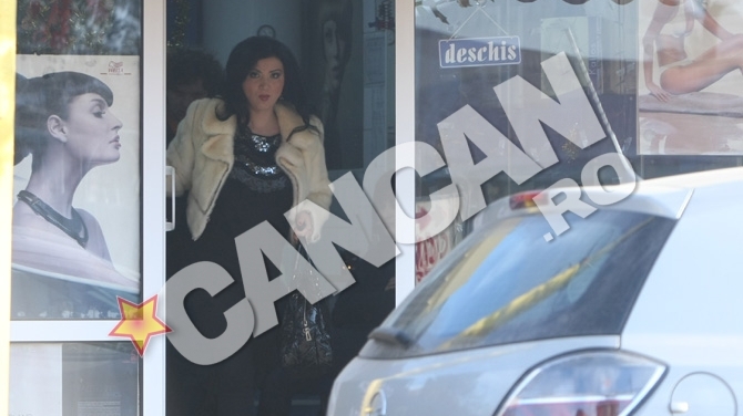 Prima reactie a Adrianei Bahmuteanu, dupa ce a aflat ca Prigoana a bagat divort: "Cand am auzit... am plecat la coafor sa ma spal pe cap"
