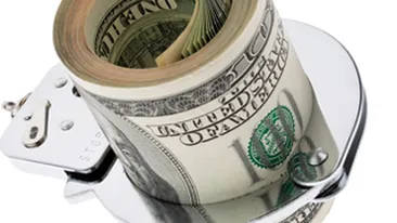 Doi comisari ai Garzii Financiare si fiul unuia dintre ei au fost arestati pentru luare de mita!