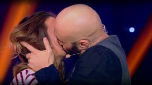 Câştigător iUmor 2017: Ana-Maria Caliţa, despre lucrurile care nu s-au văzut în finală, la TV: "Cel mai greu mi-a fost când m-a întrerupt Cheloo". E dureros ce i s-a întâmplat chiar înainte să urce pe scenă