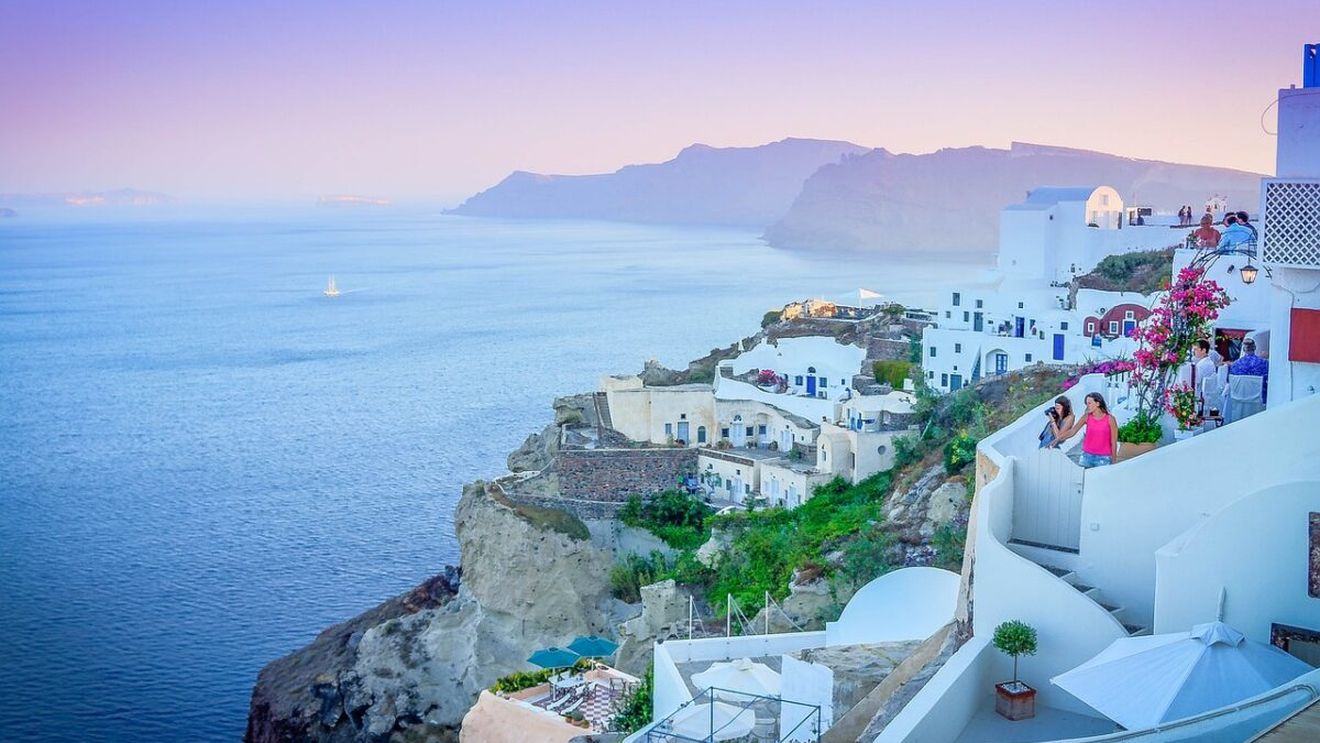 Ce prețuri sunt în Grecia în 2025. Mai merită să te duci? „Nu e ca în România, unde ți se dă o...”