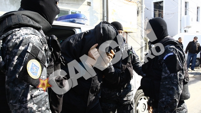 Ipoteza incredibila! Politistii de la Sectia 14 l-ar fi determinat pe Vladan sa recurga la masacru! Vezi cum a fost posibil