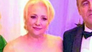 Viorica Dancilă a votat azi la referendum! Primele imagini cu soțul premierului