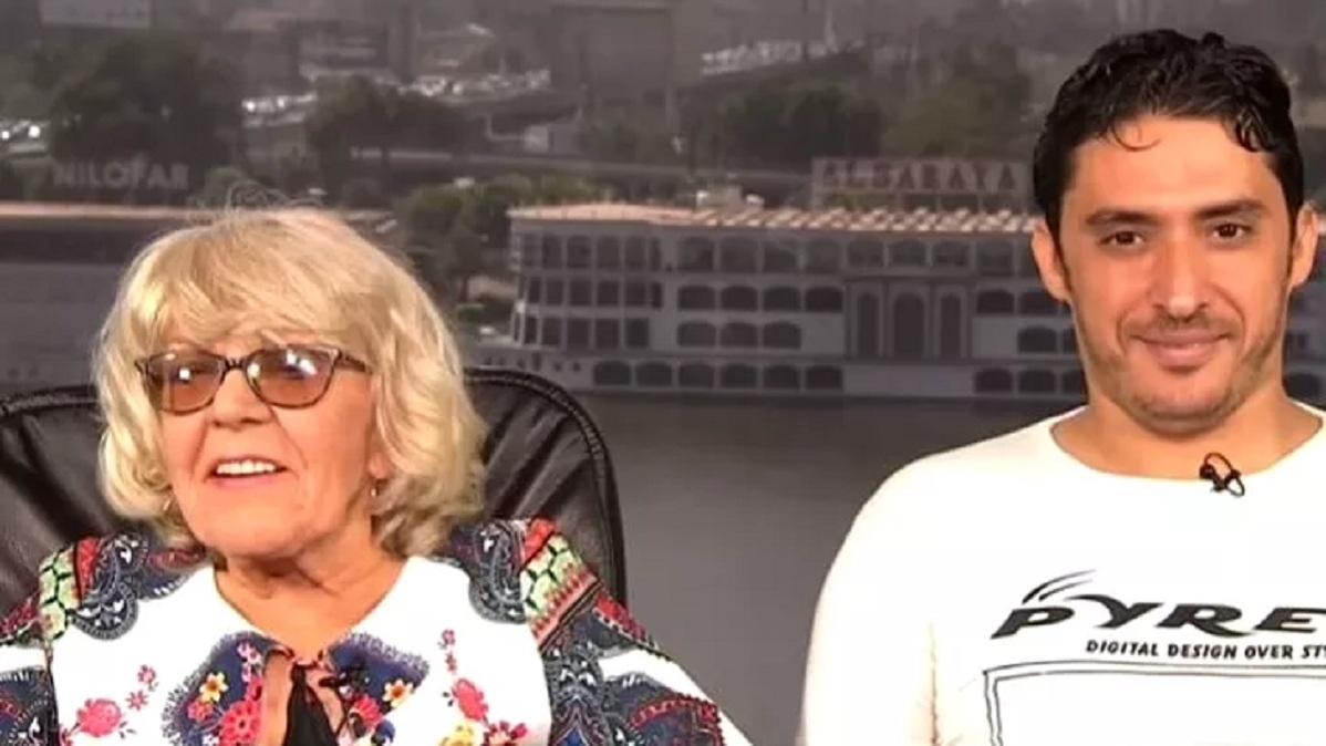 O bătrână de 82 de ani s-a căsătorit cu un bărbat de 36 de ani, după ce s-au cunoscut pe internet „Mă face să mă simt ca o virgină”