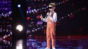 Cine e, de fapt, Rareş Prisăcariu, primul Golden Buzz de la ,,Românii au Talent 13”. Povestea impresionantă a puştiului minune de la Pro TV