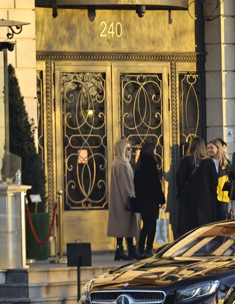 Cum s-a asortat Simona Halep, pentru ieșirea la restaurant (Foto: CANCAN.RO)