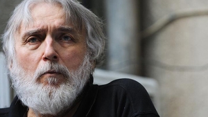Lupta pentru averea lui Adrian Păunescu pare fără sfârşit! Moştenitorii poetului se bat în justiţie de şapte ani
