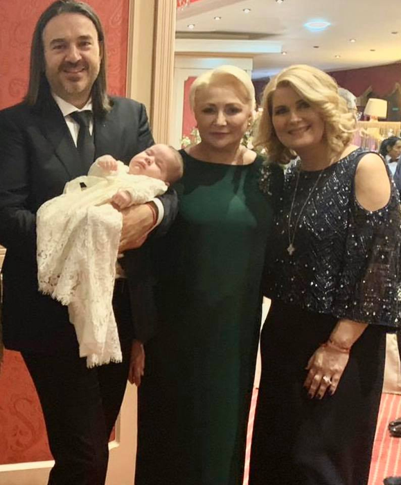 Cum s-a îmbrăcat Viorica Dăncilă la botezul fetiței Alessandrei Stoicescu