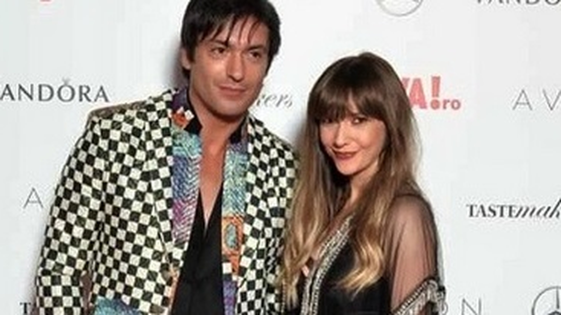 Adela Popescu, despre plecarea lui Radu Vâlcan: „Ca să înţelegeţi şi voi de ce şi-a lăsat nevasta şi copilul”