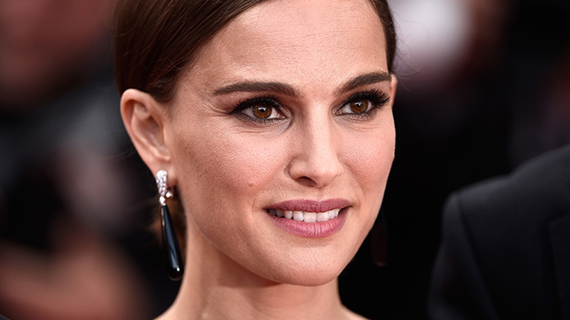 Natalie Portman a născut în secret! Celebra actriţă a devenit mamă pentru a doua oară