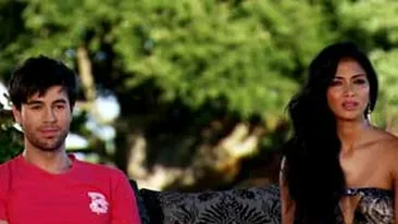 VIDEO DUMNEZEIESC! Un concurent de la X Factor l-a facut praf pe Enrique Iglesias si a facut-o pe Nicole Scherzinger sa planga! Vezi cum a putut sa cante