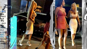 Loredana Chivu suferă vizibil după ultimele “tuning-uri”. Am filmat-o la mare în timp ce...
