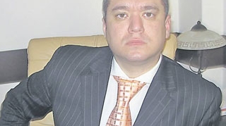 Scandal la tribunal intre avocatii "profesorului de la Jean Monnet" si cei ai  "elevei violate"! Vezi cum s-au jignit unul pe altul in fata instantei!